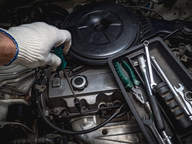 كيف تتجنب الإصابات العرضية أثناء استخدام مفتاح الربط؟